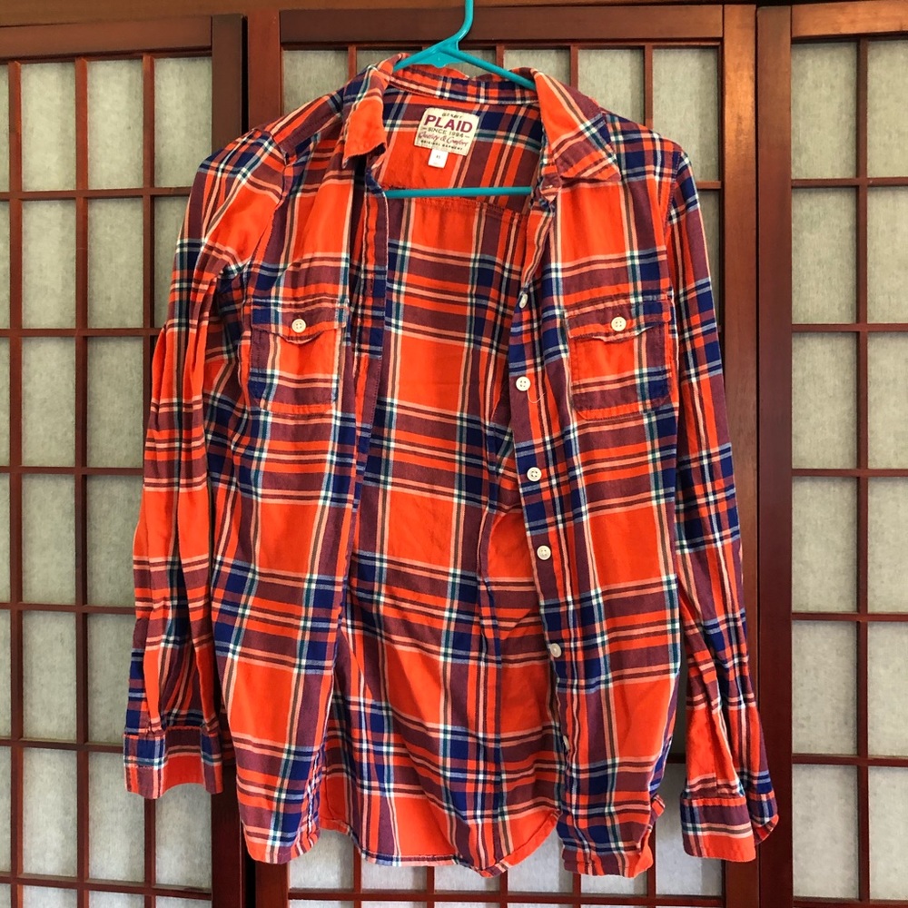Red and Blue Plaid Fitted Button-Up Shirt